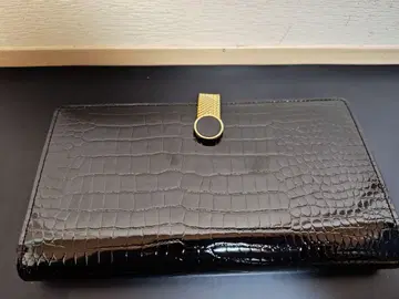 에나멜 가죽 크로커다일풍 접이식 지갑