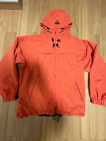 오렌지 후드 부착 마운틴 파카