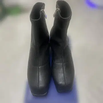 HARE 미니 샤크 하이 밑창 부츠