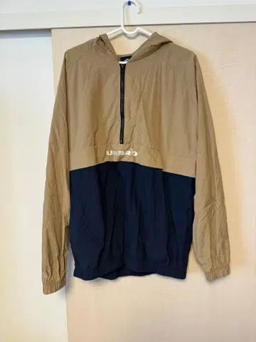 엄브로 아노락 후드티 M