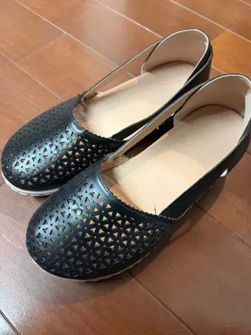 브라운 메쉬 디자인 미개봉 새상품