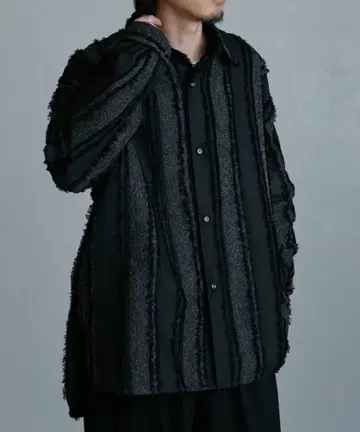 컷 자카드 스트라이프 셔츠