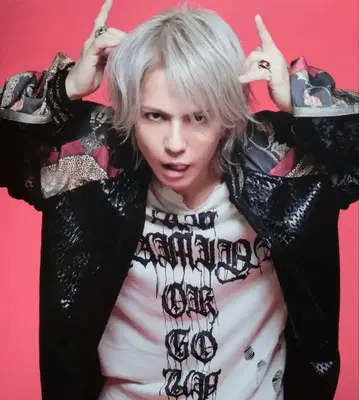 HYDE 착용 share spirit 스카잔