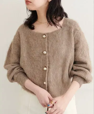 동글동글 단추 스퀘어넥 가디건