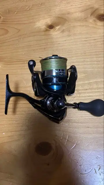 다이와 스피닝 릴 에메랄다스 2508PE 스피닝 릴 DAIWA