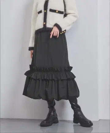 [새상품급] 유나이티드 애로우즈 버블 헴 스커트 블랙 M