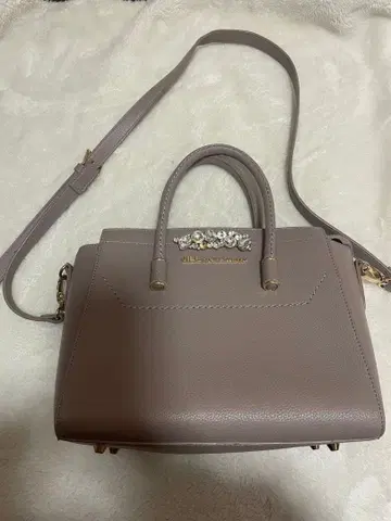 질 바이 질스튜어트 백