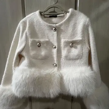 화이트 퍼 노카라 크롭 자켓