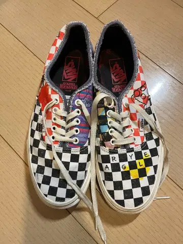 VANS x Strenger things authentic