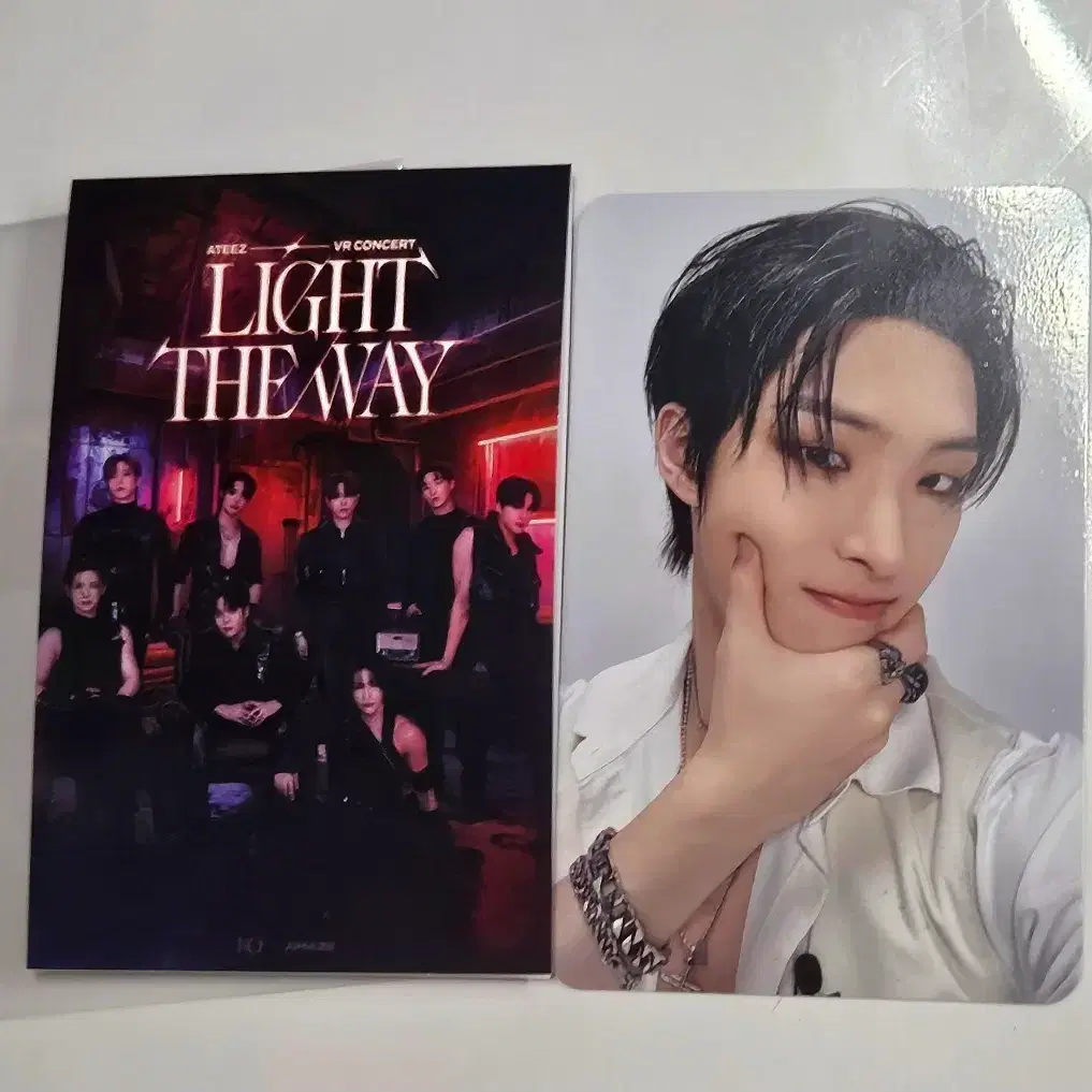 Ateez VR concert admission pre-order benefit photocard LIGHT THE
