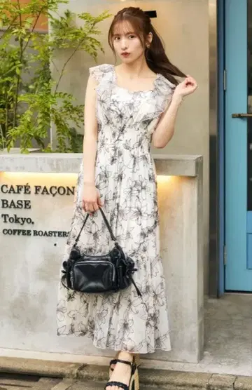 rienda 자수 튤 플레어 슬리브 원피스