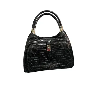 크로커다일 핸드백 가죽