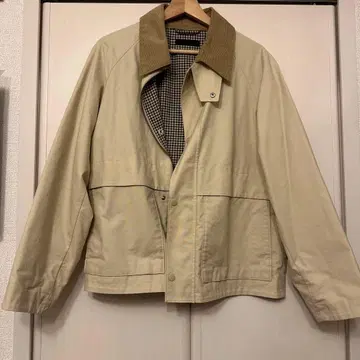 유니클로 자켓 베이지 M 사이즈