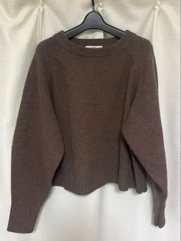 relume 브라운 니트 스웨터