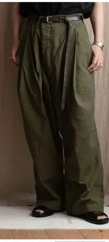 OUTIL 판탈롱 카고 팬츠 새상품급