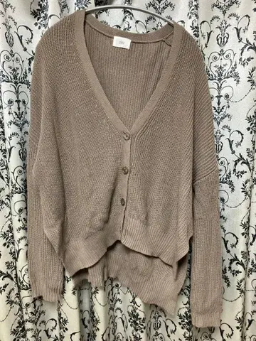 siro de labonte 베이지 V넥 가디건