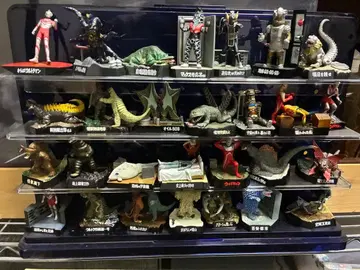 울트라 괴수 명감 묶음 판매 (약 70개)