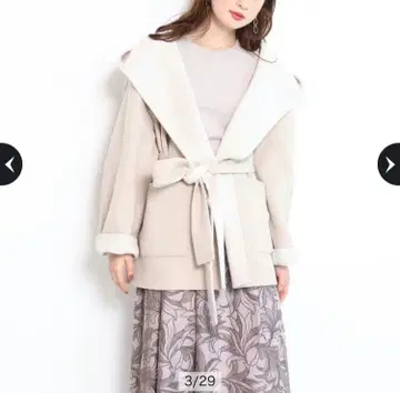 후드 부착 베이지 울 코트