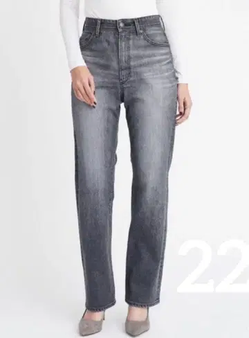 새상품 YANUK 야누크 스트레이트 데님 LOUISE 루이즈 22