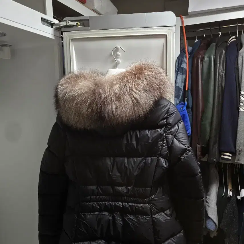 몽클레르 몽클레어 패딩 블랙 보에드 여성용 리얼 폭스퍼 사진 2