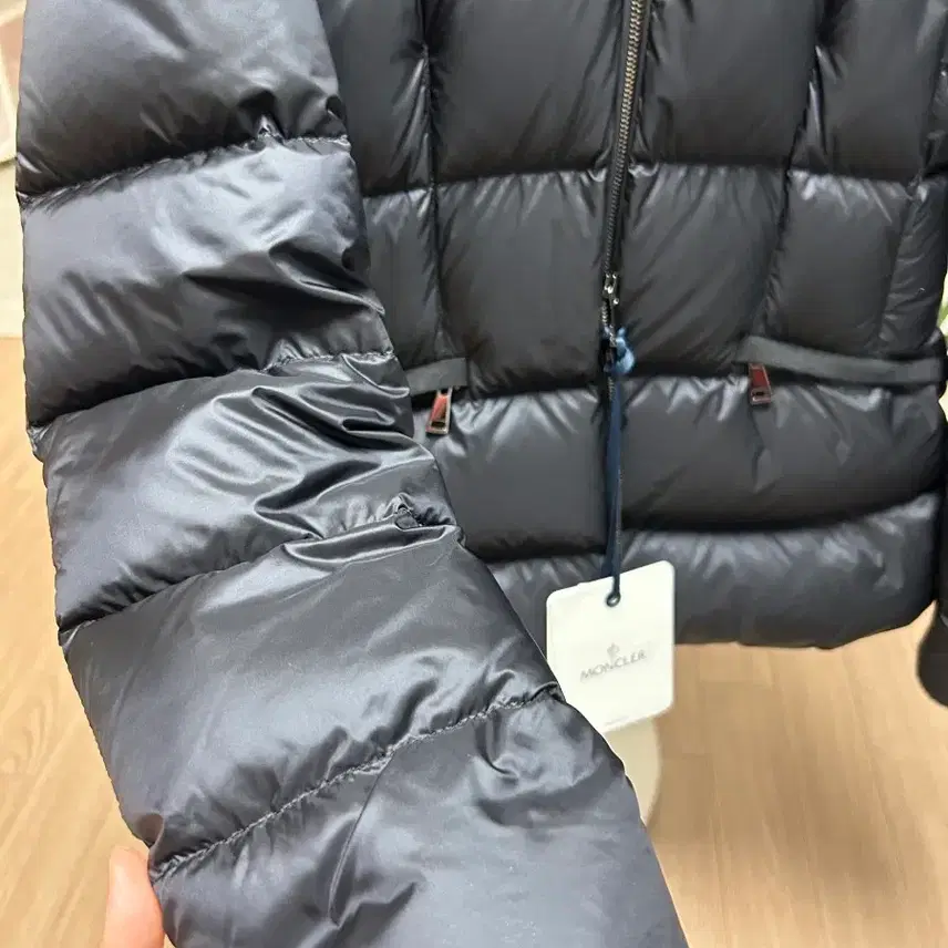 몽클레르 몽클레어 패딩 블랙 보에드 여성용 리얼 폭스퍼 사진 4