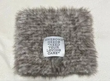 AWESOME NEEDS 니트 모자