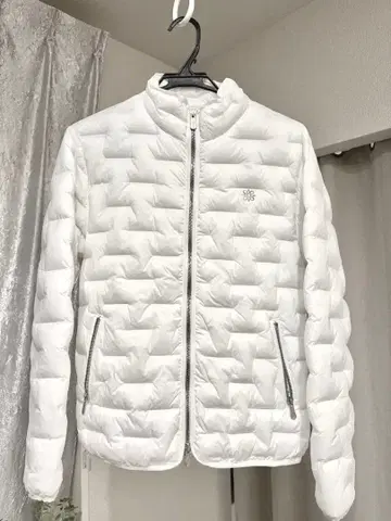 [ 새상품급!! 세인트 앤드류스 ] 여성용 다운 자켓 화이트 M 사이즈