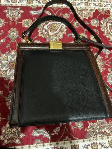 발리 가방 감정 완료