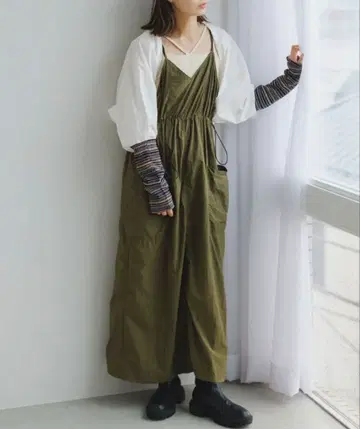 Kastane 밀리터리 나일론 점프 스커트