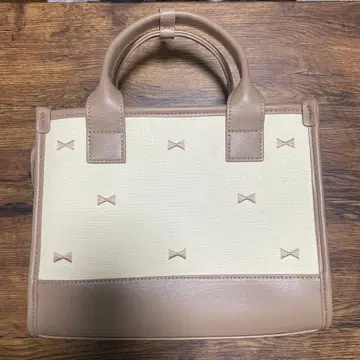 RODE SKO 베이지 리본 모티브 숄더백