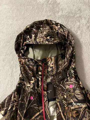 BERGHAUS 카모플라쥬 나일론 자켓