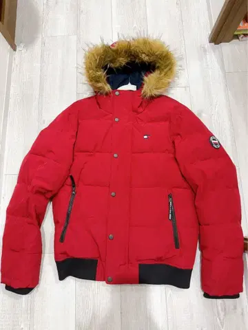 TOMMY HILFIGER 빨간색 다운 자켓 퍼 포함