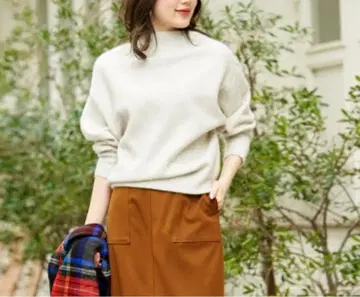 르쿠르 블랑 폭스 혼방 보트넥 풀오버 베이지