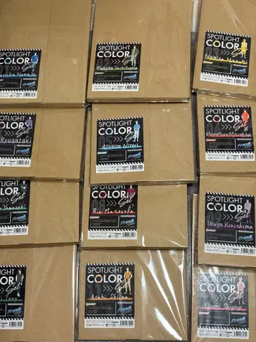 free! SPOTLIGHT COLOR 캐릭터 굿즈 세트