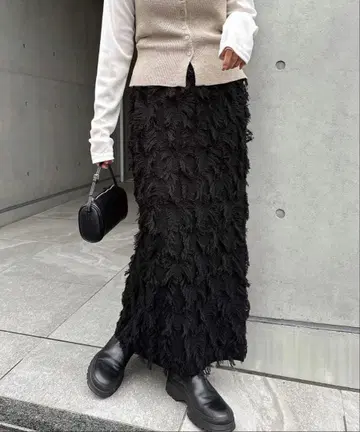 컷 프린지 니트 타이트 스커트