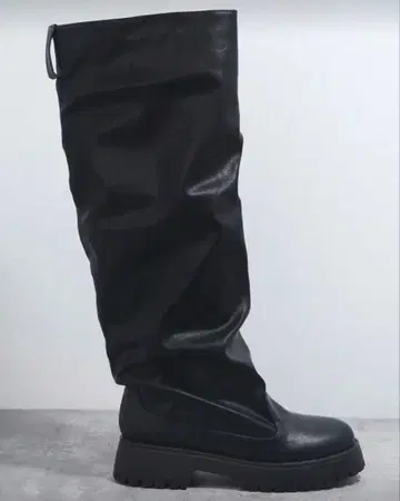 블랙 슬라우치 롱 부츠