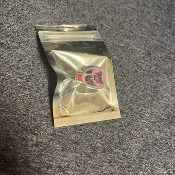 계속 한밤중이면 좋을 텐데 코즈단 가챠 핀 배지 세제