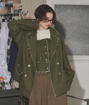 loin nuit 테일러드 자켓 카키