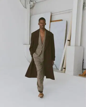 아파트 쓰리 더블 브레스티드 오버코트