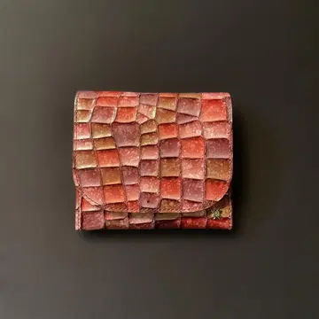 COMME CA 접이식 지갑 빨간색 계열 모자이크 패턴