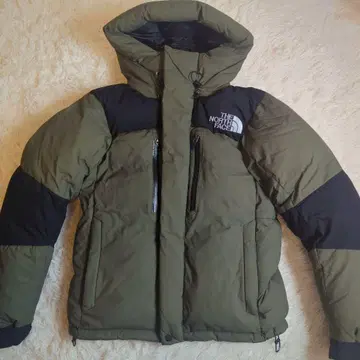 [ 새상품급 ] THE NORTH FACE 다운 자켓 올리브 그린
