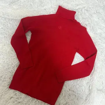 빨간색 터틀넥 스웨터 튜닉 원피스