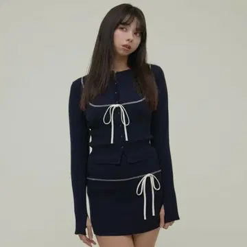 andmary Lilia 스티치 세트업 네이비