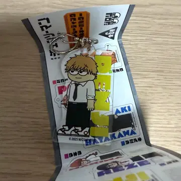 체인소 맨 지로리 트레이딩 아크릴 키링 덴지