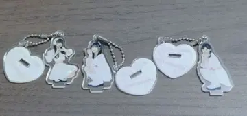 BEYOOOOONDS 미니 아크릴 스탠드 3종 세트