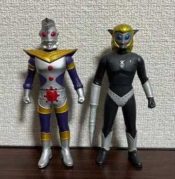 울트라 히어로 시리즈 울트라맨 킹 마그마 외계인 괴수 2013