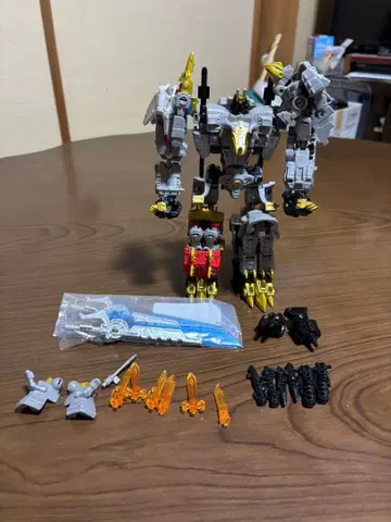 트랜스포머 레거시 볼카니쿠스 & DNA 애드온