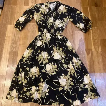 잉게보그 원피스