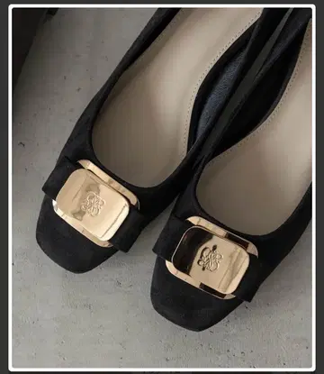 [ 새상품급 ] 모노그램 리본 클래시컬 펌프스