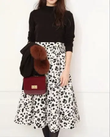 아푸와이저 리셰 달마시안 턱 스커트 1